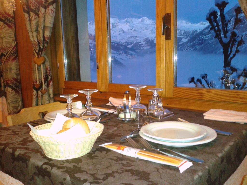 Hotel Alpe Fleurie Champoluc Exterior foto